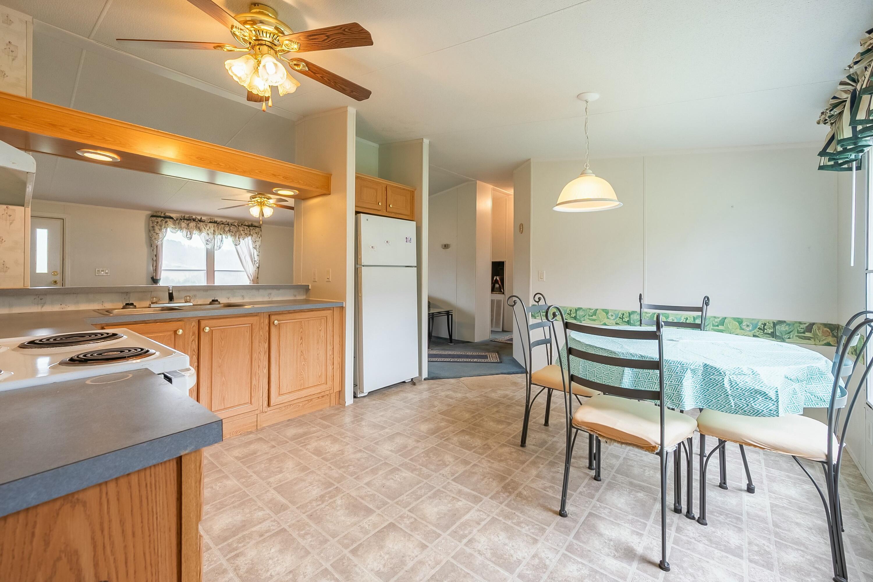 3588 Flatwoods Road Elliston, VA 24087 - Photo 22 of 119 tempImageh0dhMI