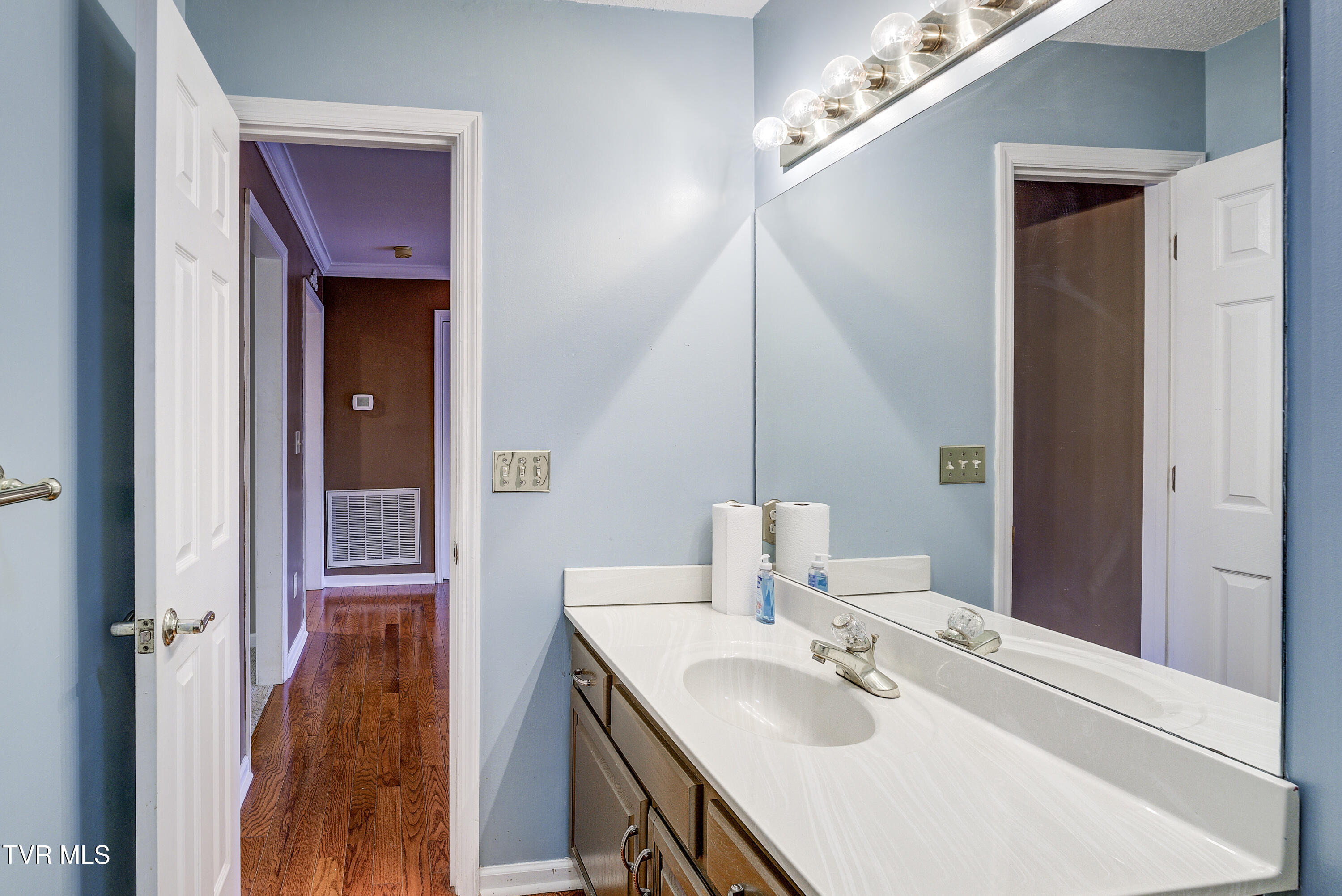 2902 Greenline Road Johnson City, TN 37604 - Photo 45 of 76 Greenline-INTERIOR-24