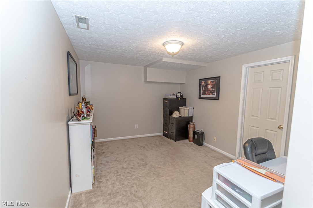 5901 Oak Point Road Lorain, OH 44053 - Photo 34 of 35 Gallery Image 34