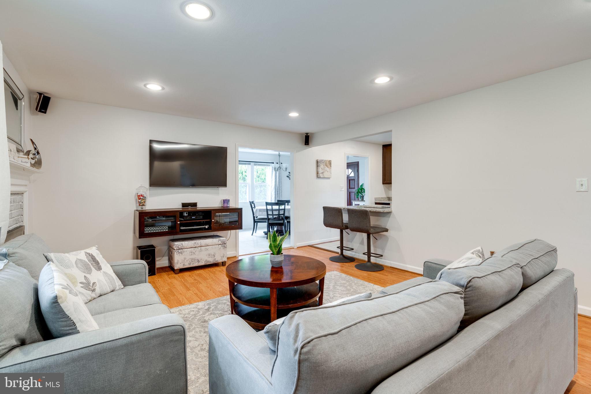 6213 Apache Street Springfield, VA 22150 - Photo 13 of 33 Family Room