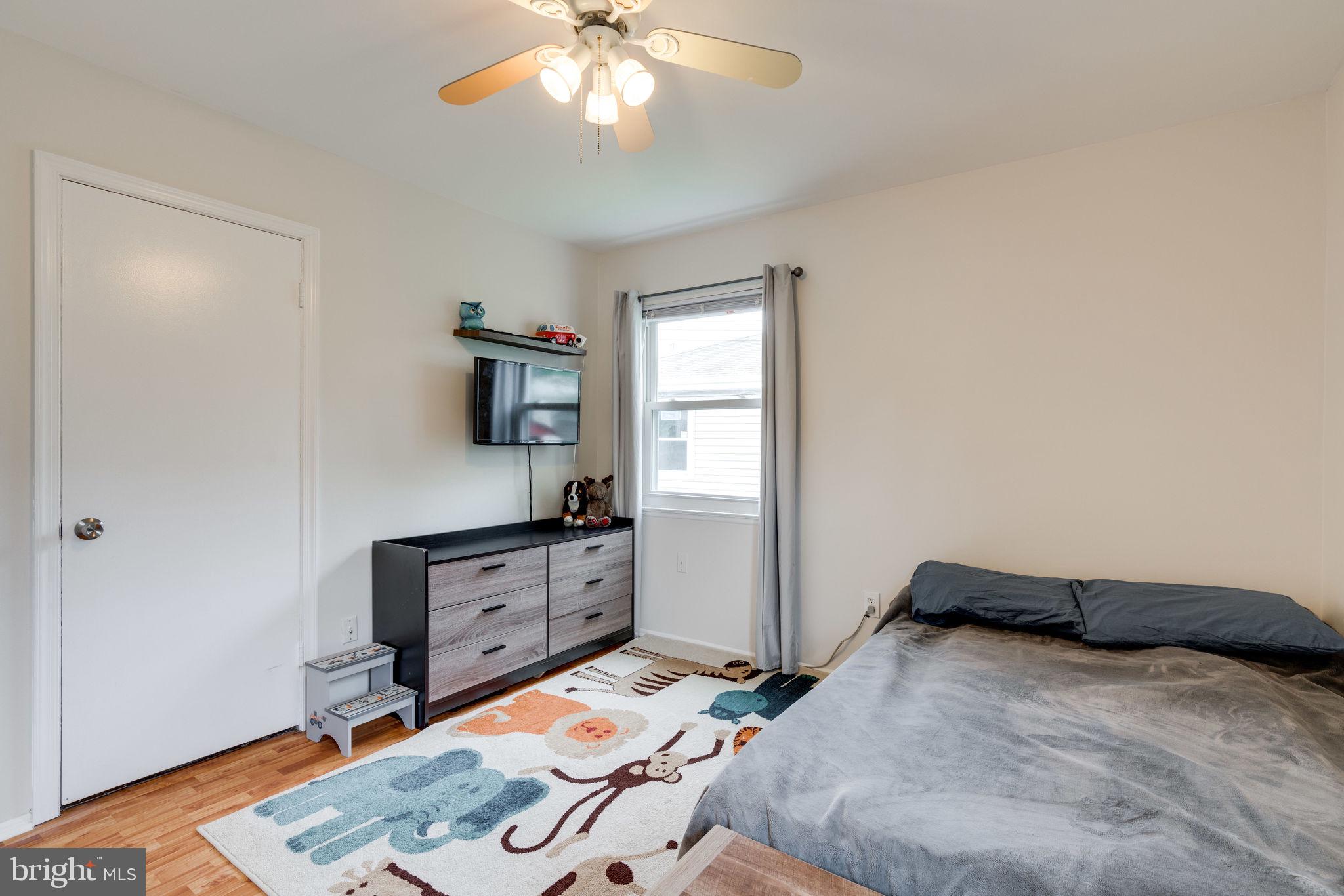 6213 Apache Street Springfield, VA 22150 - Photo 21 of 33 Bedroom 2