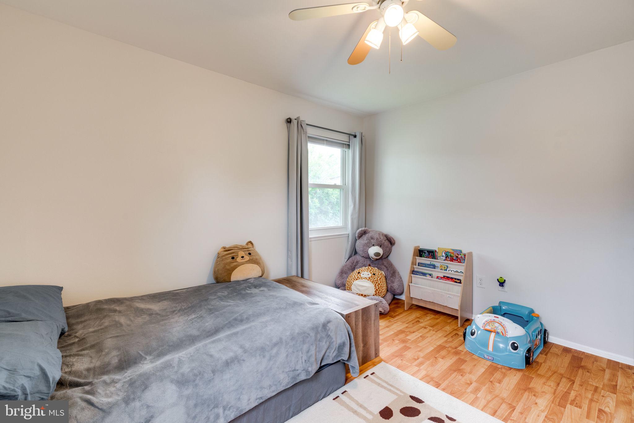 6213 Apache Street Springfield, VA 22150 - Photo 22 of 33 Bedroom 2