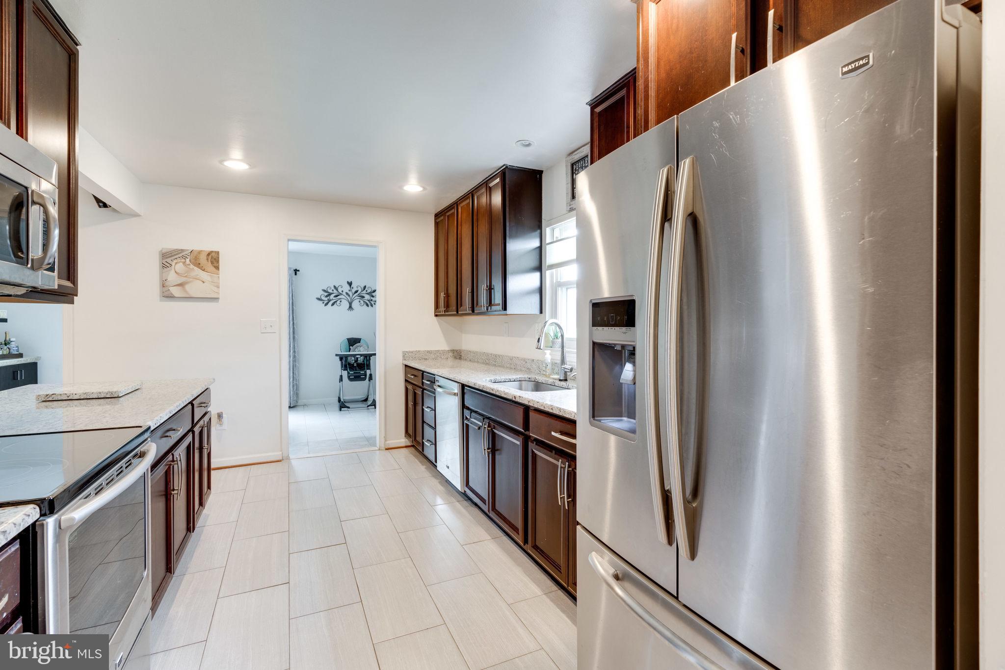 6213 Apache Street Springfield, VA 22150 - Photo 4 of 33 Kitchen