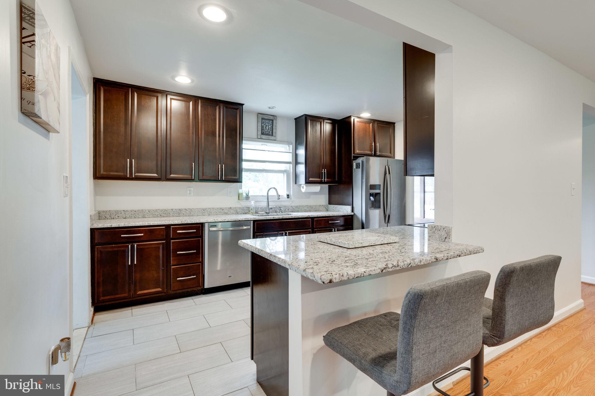 6213 Apache Street Springfield, VA 22150 - Photo 8 of 33 Kitchen