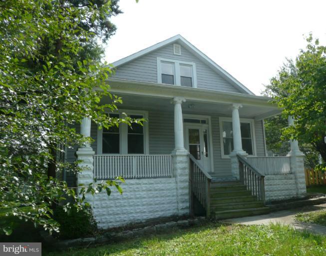 4028 Ridgecroft Road Baltimore, MD 21206 - Photo 1 of 16 Exterior (Front)