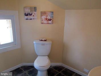 4028 Ridgecroft Road Baltimore, MD 21206 - Photo 13 of 16 Bath
