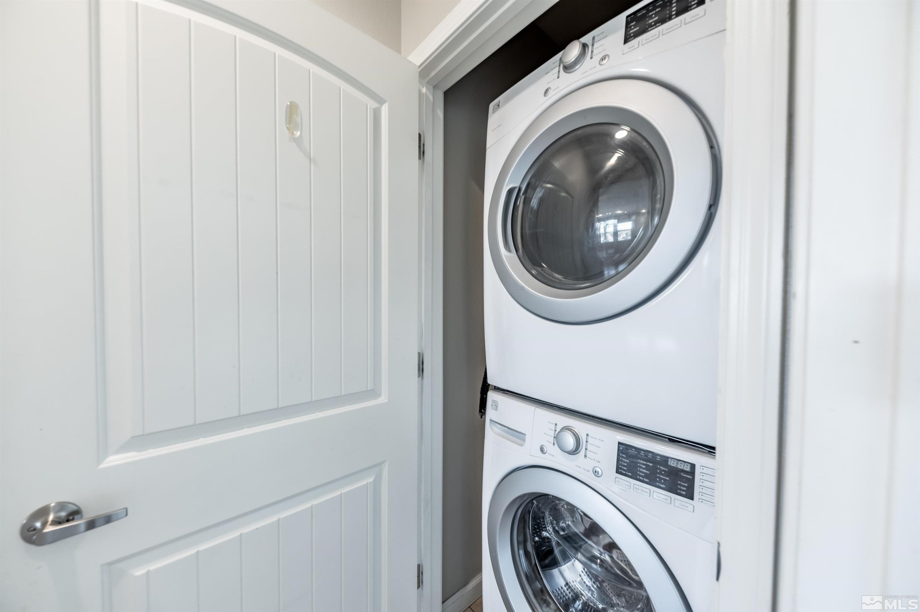 2490 Eastshore Place, Unit 602 Reno, NV 89509 - Photo 26 of 36 a utility room with dryer and washer