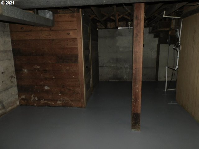 92309 Goldson Road Cheshire, OR 97419 - Photo 23 of 28 Gallery Image 23