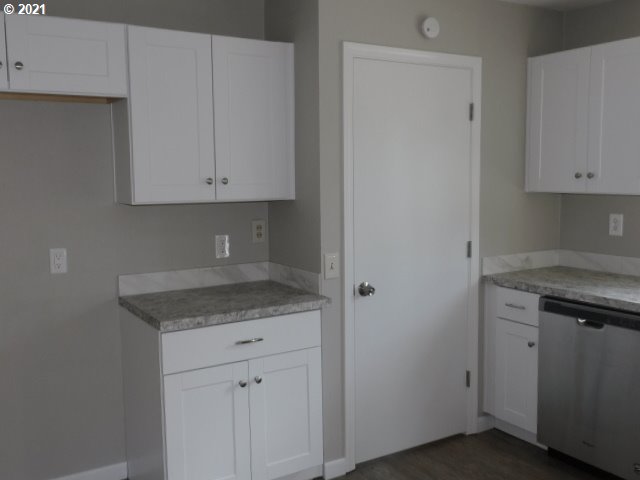 92309 Goldson Road Cheshire, OR 97419 - Photo 7 of 28 Gallery Image 7