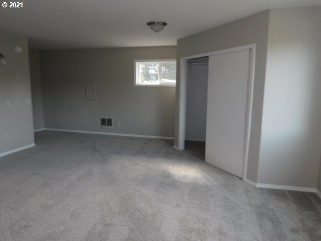 92309 Goldson Road Cheshire, OR 97419 - Photo 10 of 28 Gallery Image 10