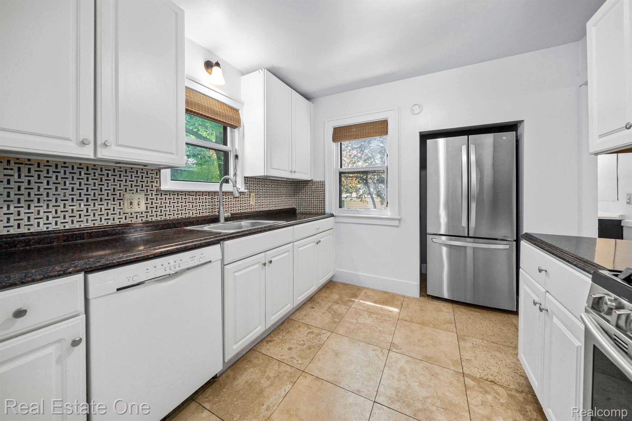 56 Devonshire Road Pleasant Ridge, MI 48069 - Photo 13 of 49 kitchen