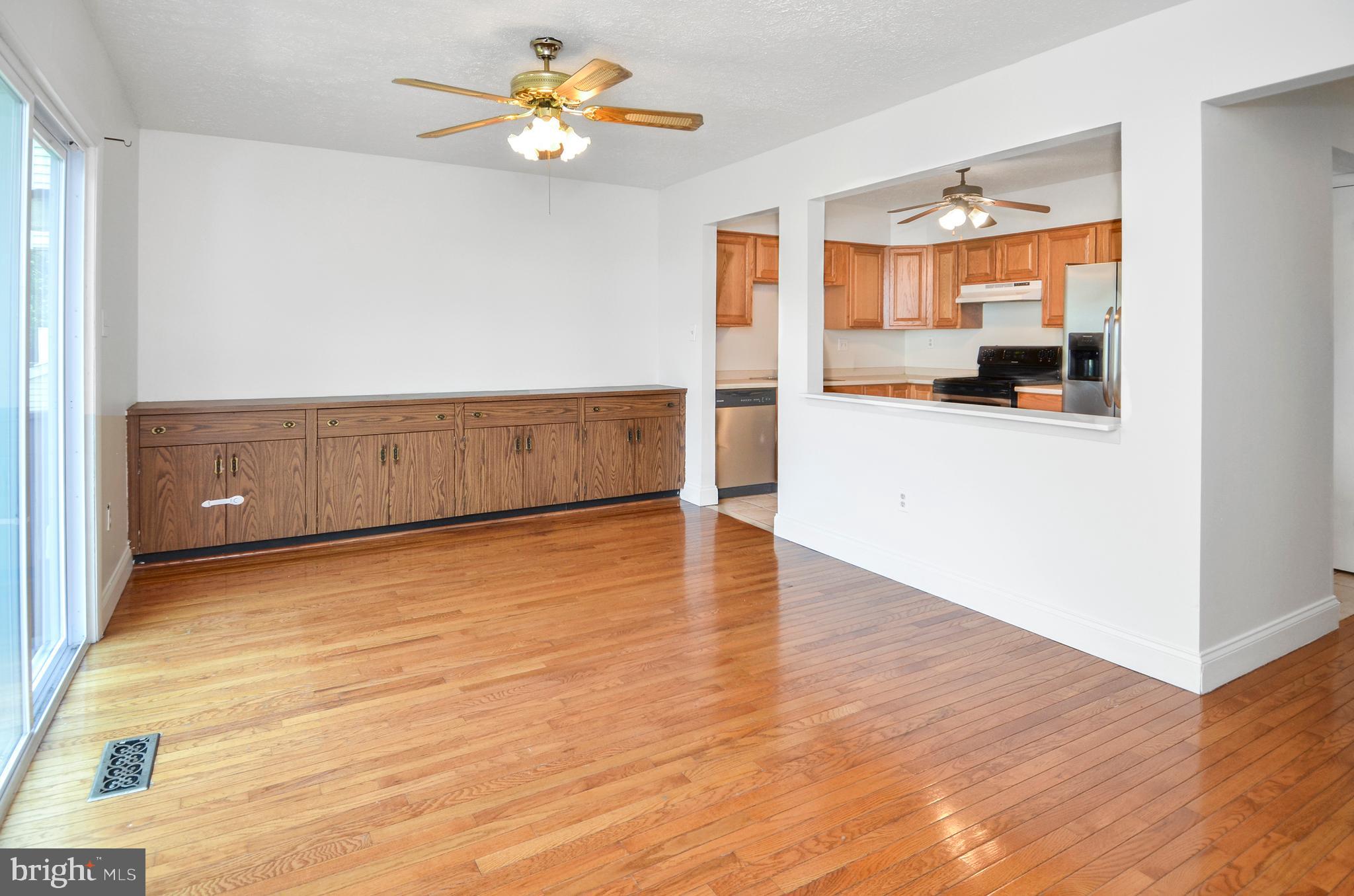 143 Farm Road Aberdeen, MD 21001 - Photo 13 of 30 FAMILY ROOM