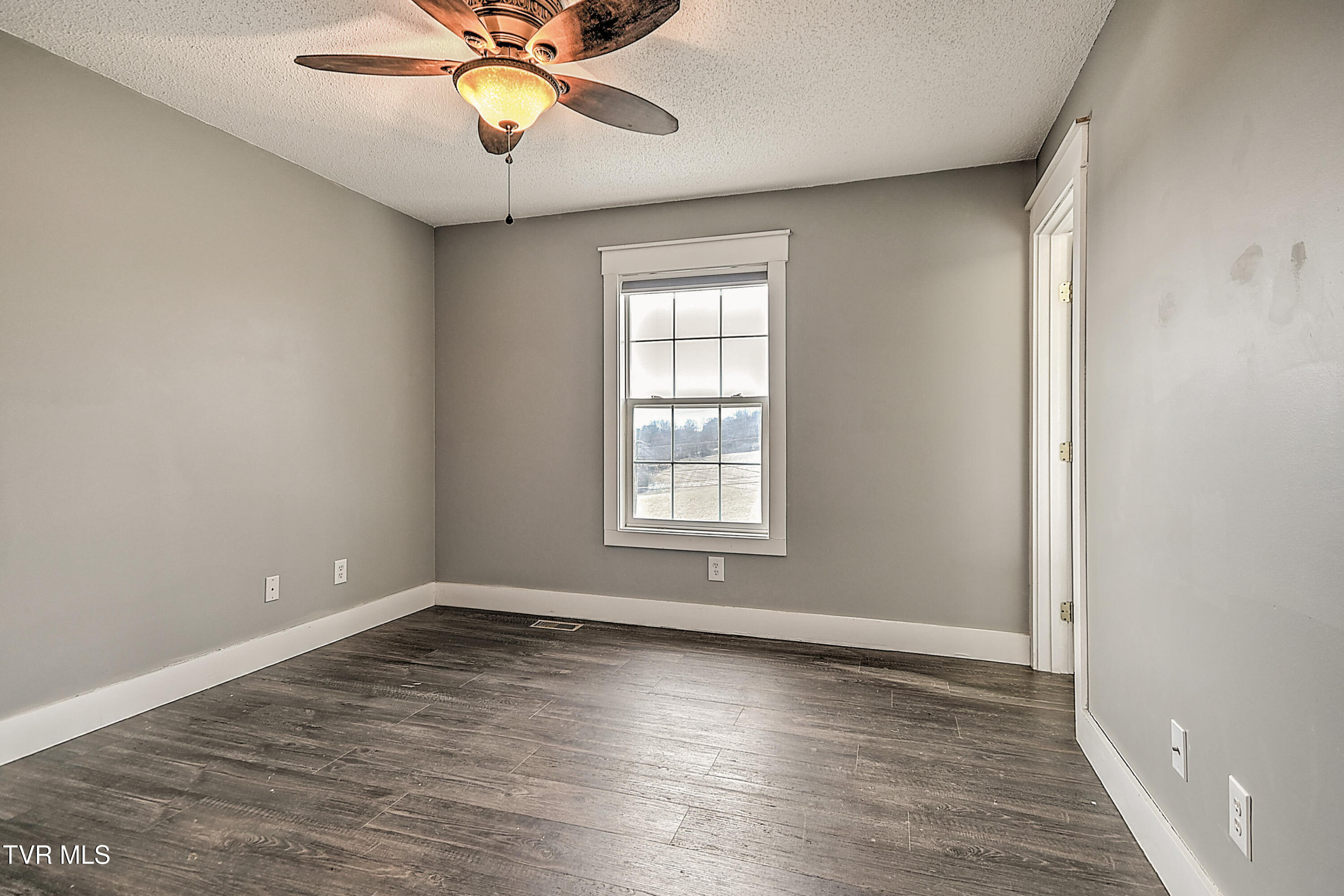 318 Webb Road Piney Flats, TN 37686 - Photo 19 of 45 Master #2