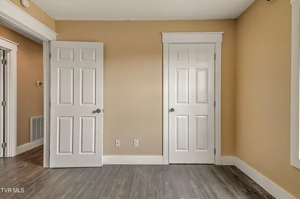 $399,900 | 318 Webb Road, Piney Flats, TN 37686