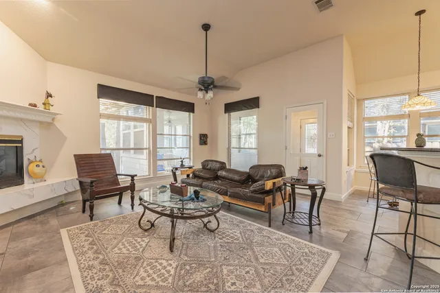 $630,000 | 2405 Rodeo Drive, Austin, TX 78727