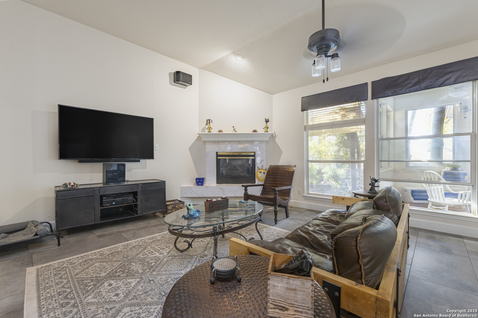 2405 Rodeo Drive Austin, TX 78727 - Photo 15 of 33