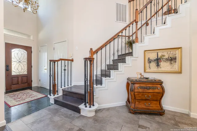 $630,000 | 2405 Rodeo Drive, Austin, TX 78727