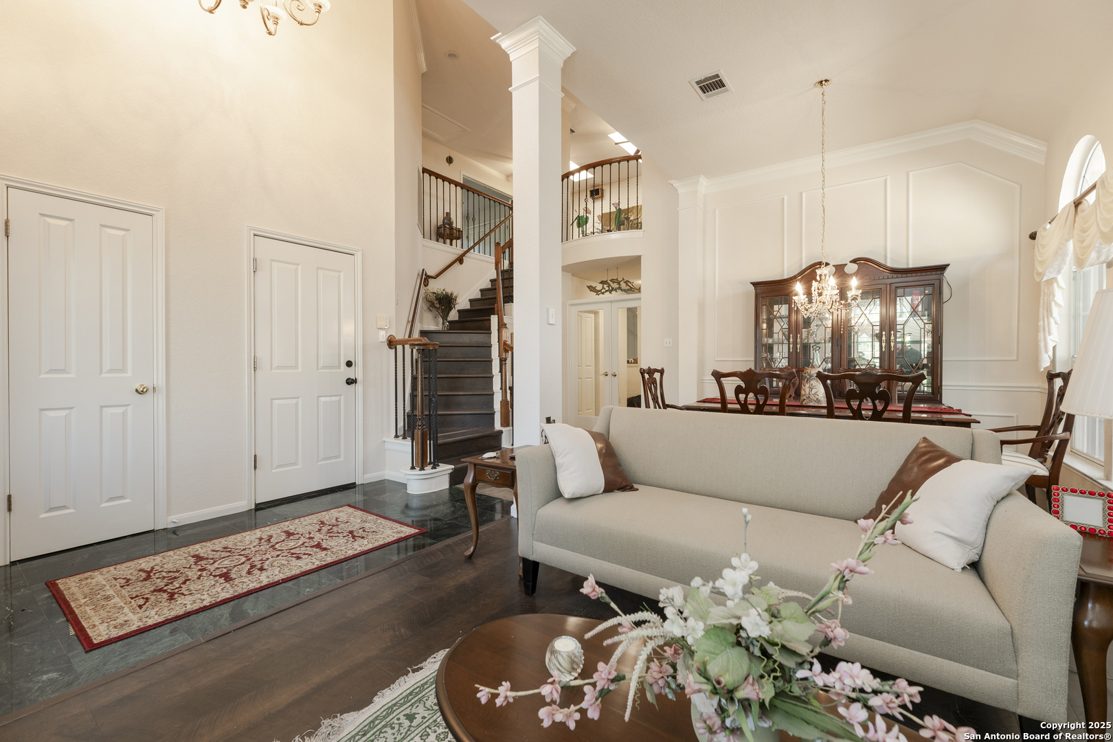 2405 Rodeo Drive Austin, TX 78727 - Photo 6 of 33