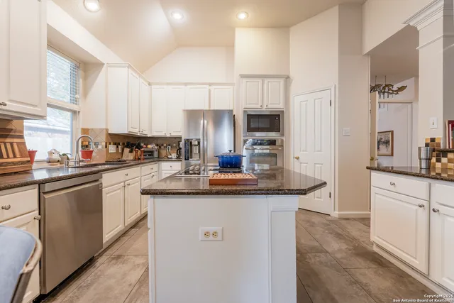 $630,000 | 2405 Rodeo Drive, Austin, TX 78727