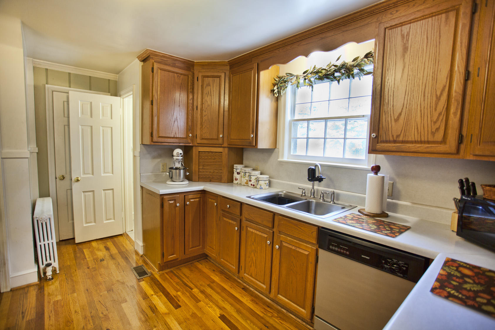 1619 Persinger Road Southwest Roanoke, VA 24015 - Photo 11 of 36 Persinger082518_025