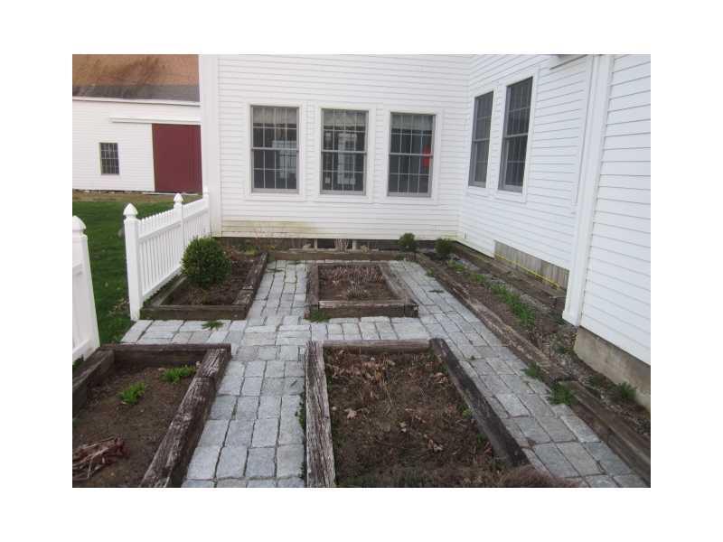 390 Bristol Road Damariscotta, ME 04543 - Photo 17 of 30 Other. Garden