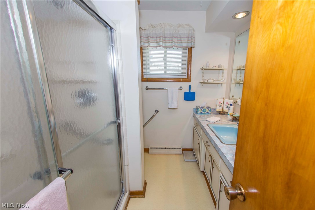 2167 Springfield Center Road Akron, OH 44312 - Photo 13 of 35 Gallery Image 13