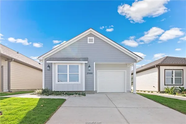 $2,100 | 2509 Shady Route Lane, Bryan, TX 77803