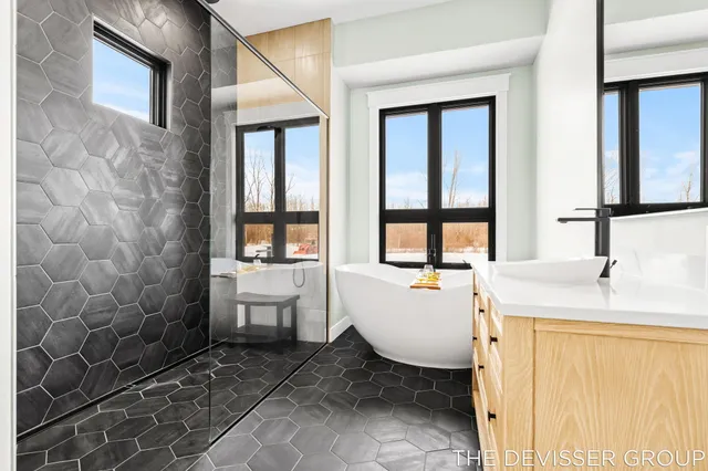 $1,800,000 | 1182 34th Street, Allegan, MI 49010