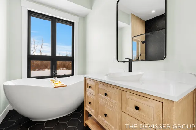 $1,800,000 | 1182 34th Street, Allegan, MI 49010