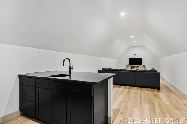 $1,800,000 | 1182 34th Street, Allegan, MI 49010