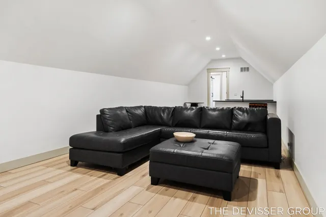 $1,800,000 | 1182 34th Street, Allegan, MI 49010