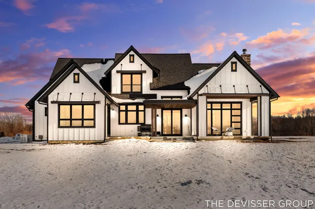 $1,800,000 | 1182 34th Street, Allegan, MI 49010