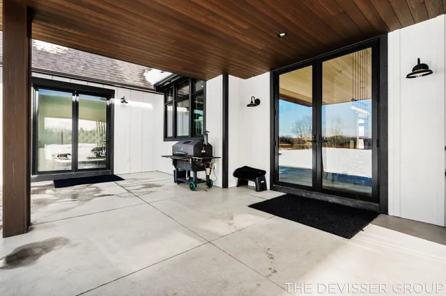 $1,800,000 | 1182 34th Street, Allegan, MI 49010