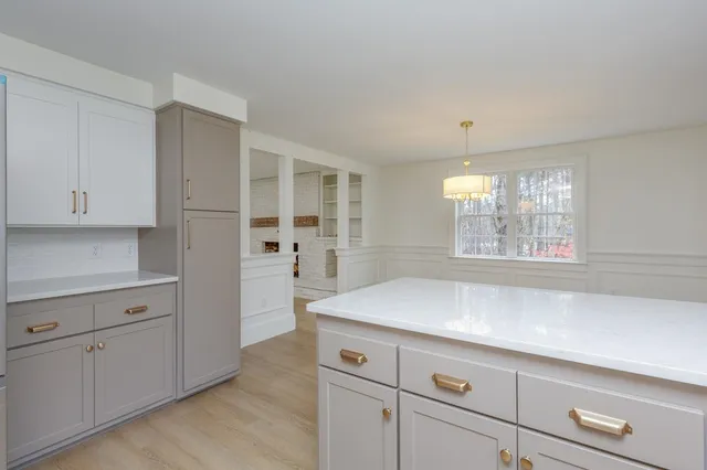 $679,000 | 216 Hackett Hill Road, Hooksett, NH 03106