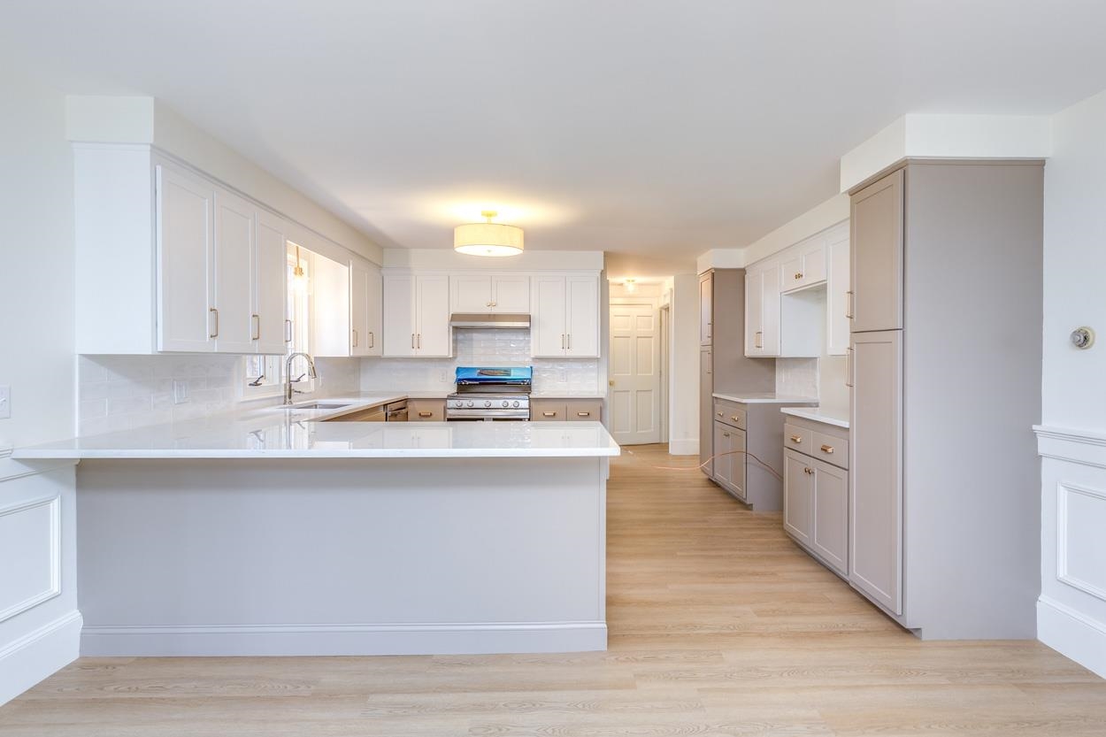 216 Hackett Hill Road Hooksett, NH 03106 - Photo 22 of 59