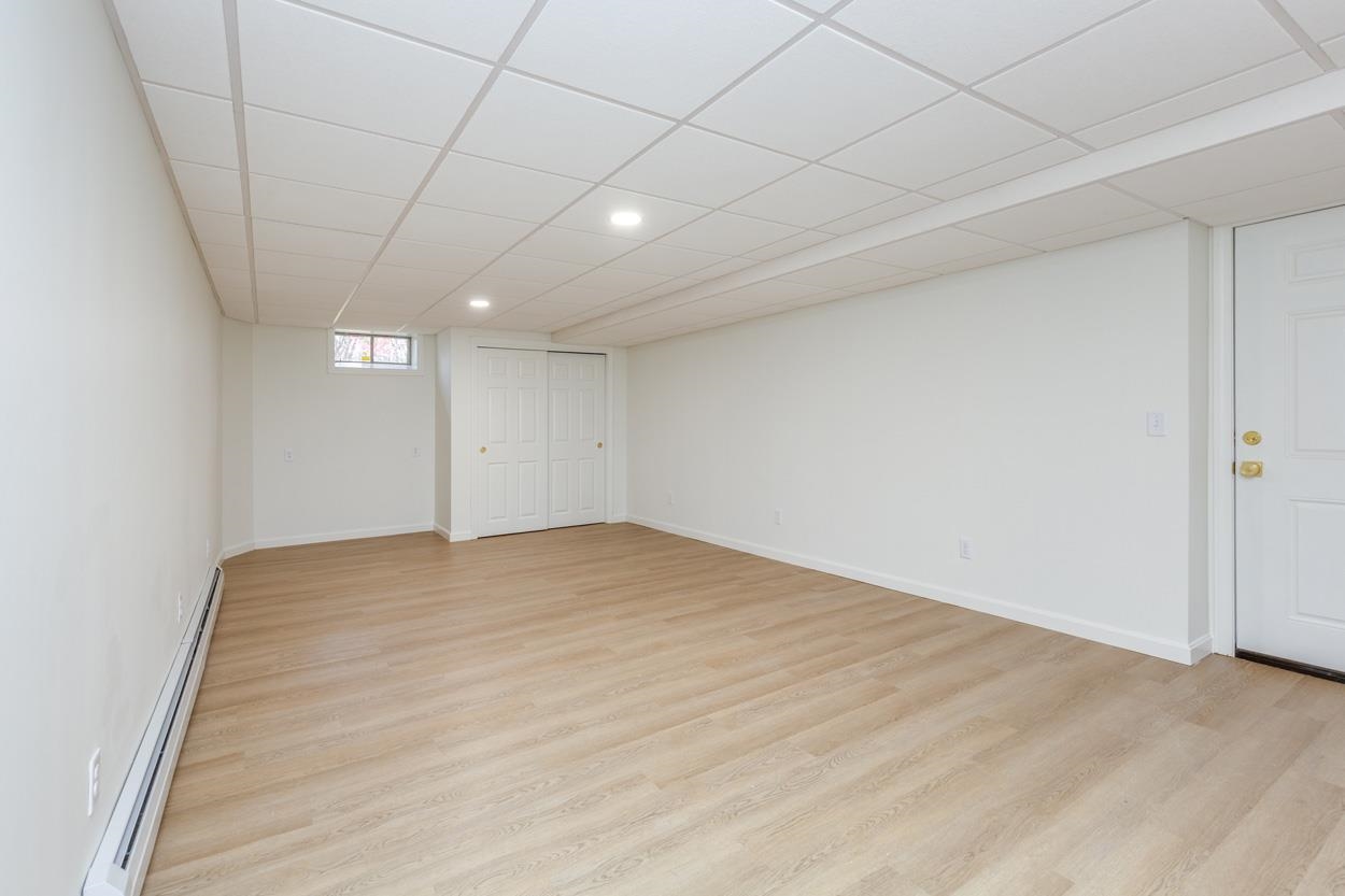 216 Hackett Hill Road Hooksett, NH 03106 - Photo 46 of 59