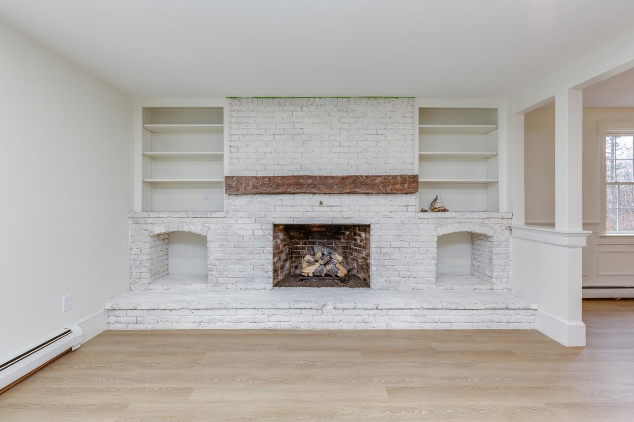 216 Hackett Hill Road Hooksett, NH 03106 - Photo 10 of 59