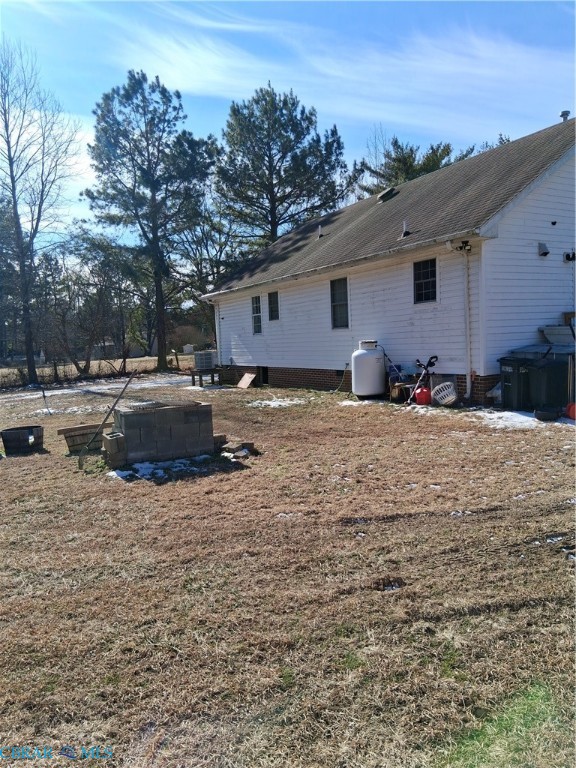 7391 Old Pinetta Road Gloucester, VA 23061 - Photo 3 of 20 From backyard