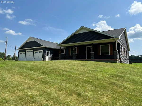 $700,000 | 9060 Linden Road, Fenton, MI 48430