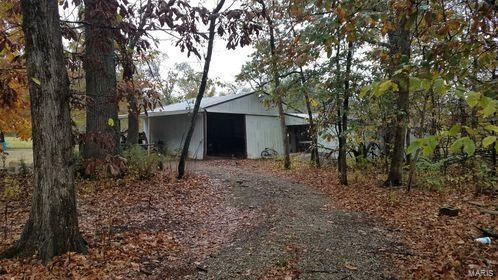 14406 Rod And Gun Road Breese, IL 62230 - Photo 2 of 4