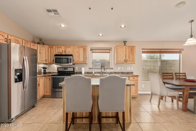 $3,500 | 21619 North Van Loo Drive, Maricopa, AZ 85138