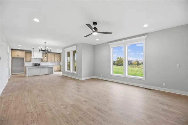 $649,900 | 18725 West 193rd Street, Spring Hill, KS 66083