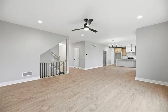 $649,900 | 18725 West 193rd Street, Spring Hill, KS 66083