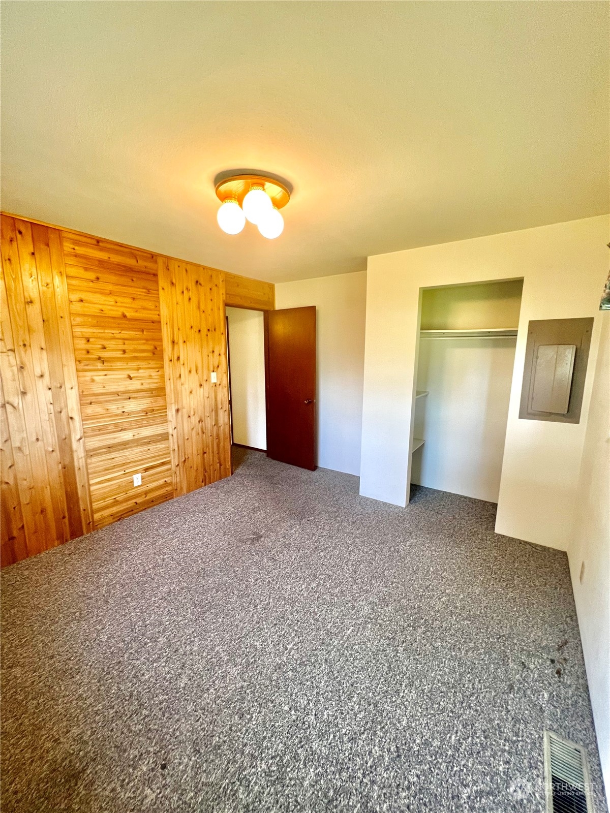 14 Weatherstone Road Omak, WA 98841 - Photo 22 of 32 a view of an empty room with a window