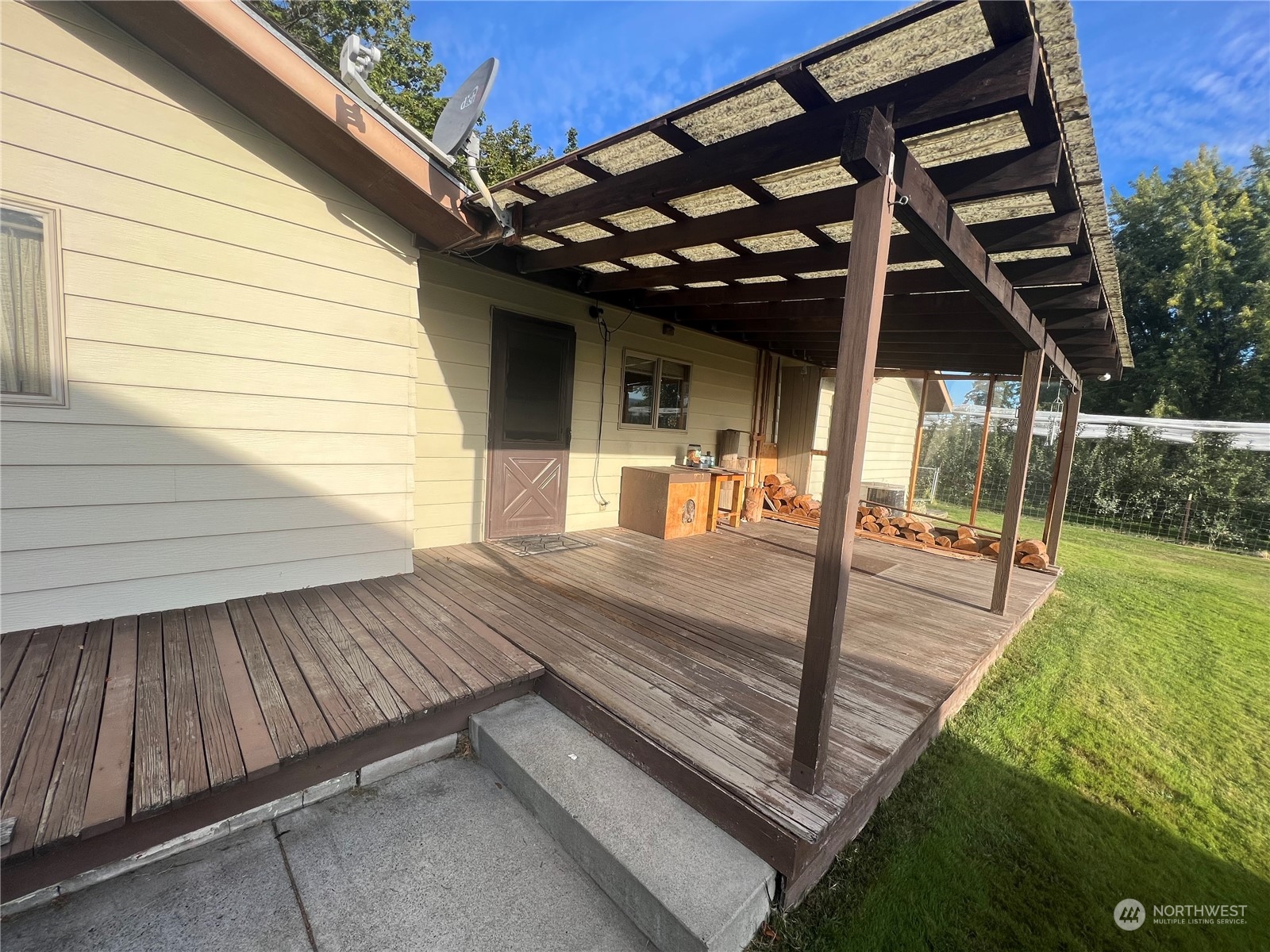 14 Weatherstone Road Omak, WA 98841 - Photo 7 of 32 a view of outdoor space