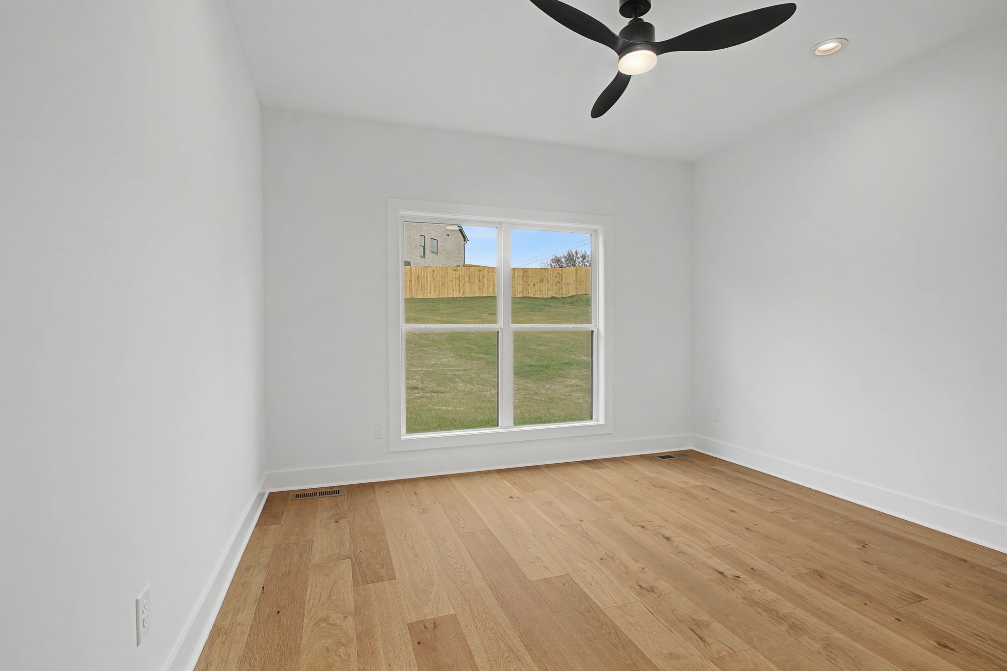 1491 Nonaville Road Mount Juliet, TN 37122 - Photo 29 of 60 an empty room with a window