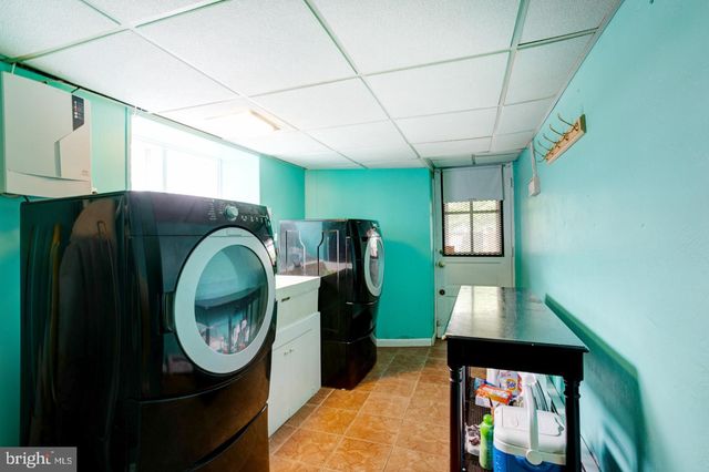 $477,000 | 232 East Highland Avenue, Philadelphia, PA 19118