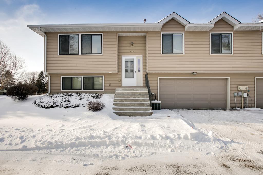 814 Sherwood Road Shoreview, MN 55126 - Photo 1 of 1 Gallery Image 1