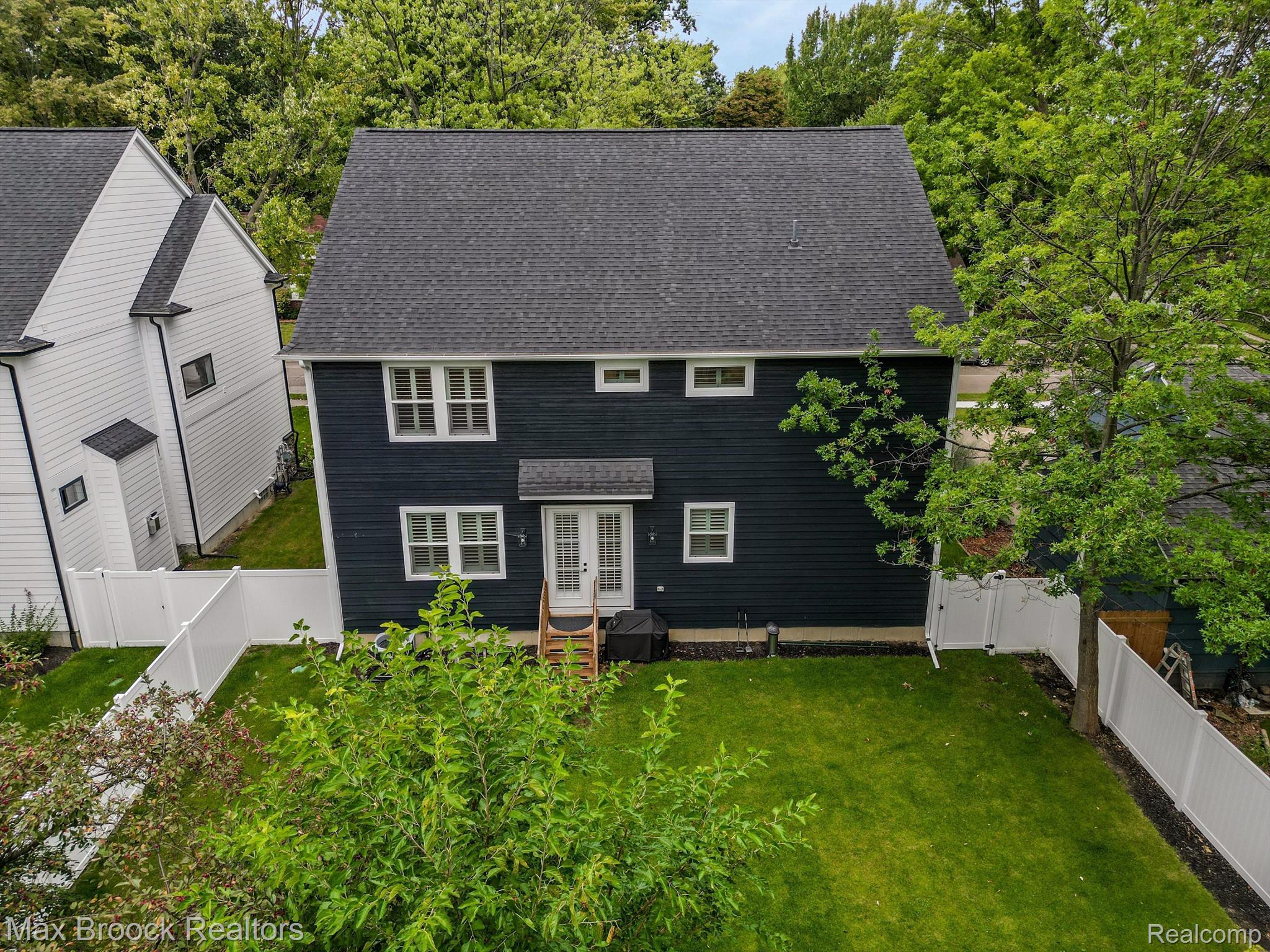 3227 Warick Road Royal Oak, MI 48073 - Photo 29 of 33 Gallery Image 29