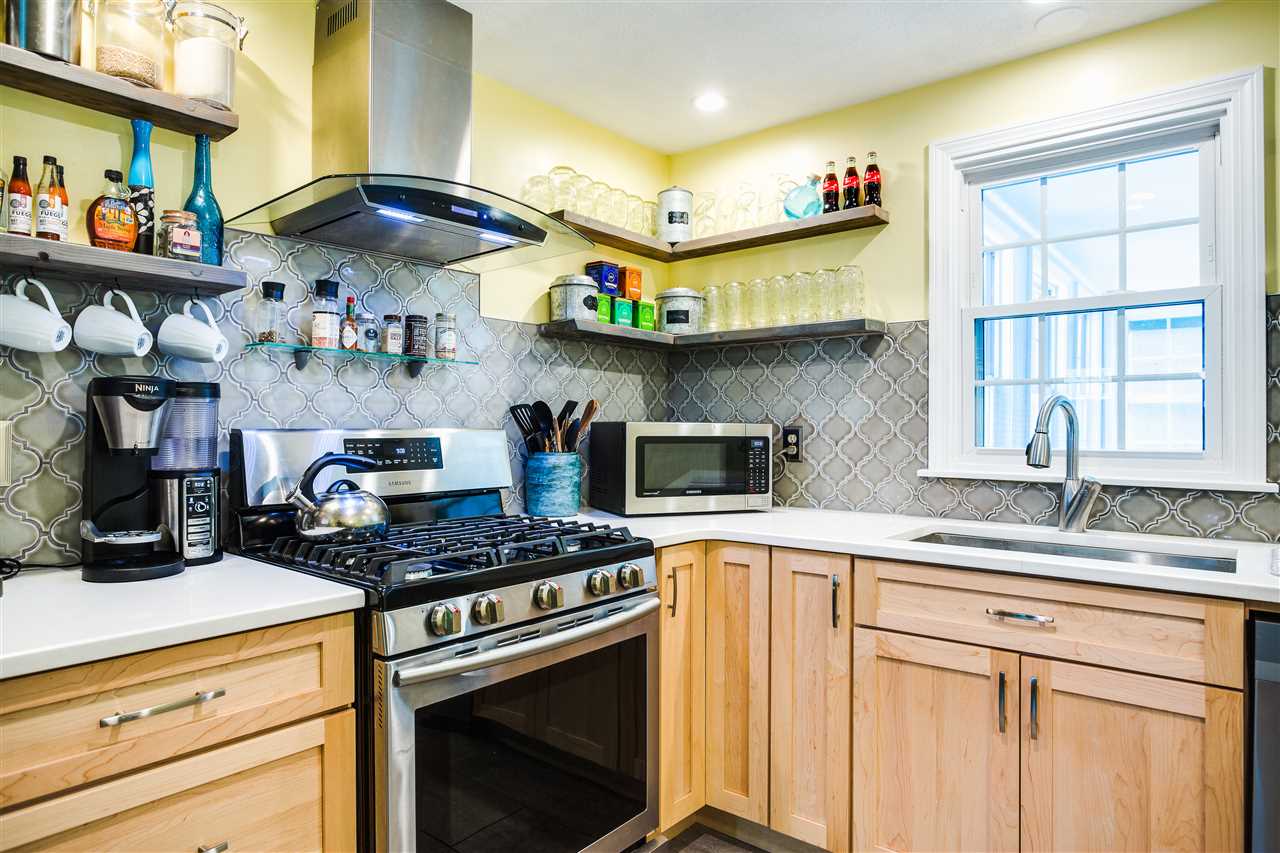93 Scobie Pond Road, Unit R Derry, NH 03038 - Photo 8 of 23